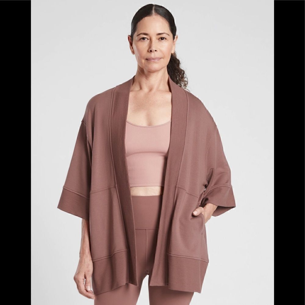 Athleta Lotus Wrap 